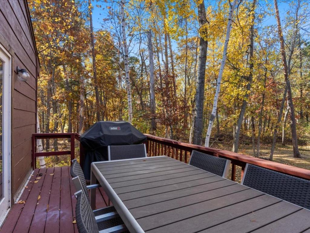 Вілла Pinewood Escape Breezy Point Екстер'єр фото